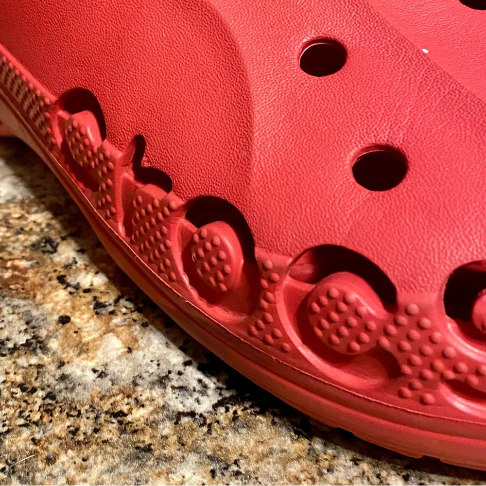 Mens crocs size 10